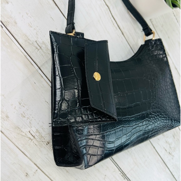 NWT Black Croc shoulder bag Faux Patent, leather Square Shape - Picture 3 of 13